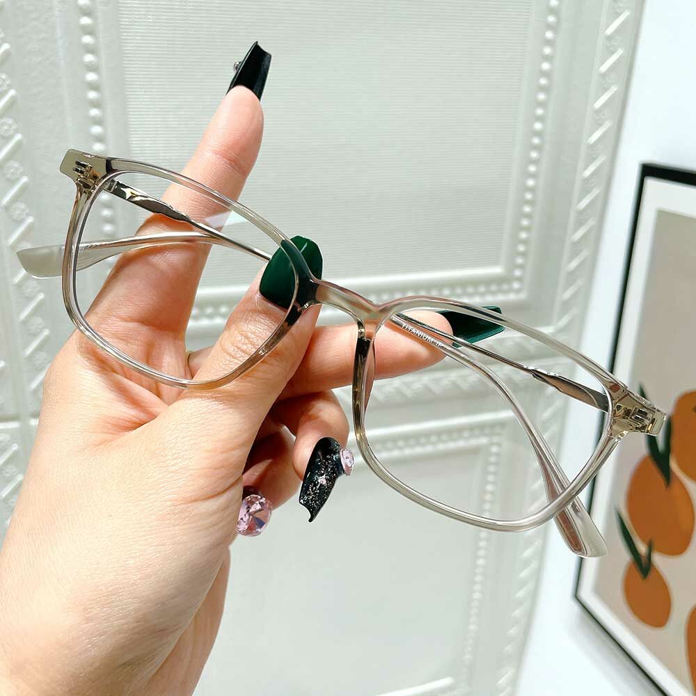 Dick Rectangle Brown Glasses