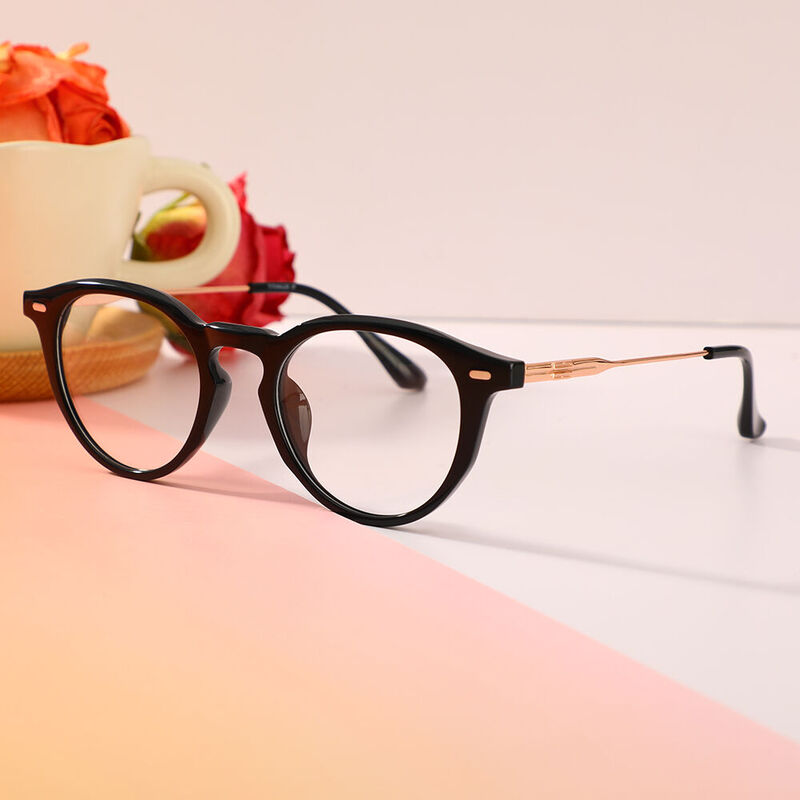 Noel Round Black Glasses