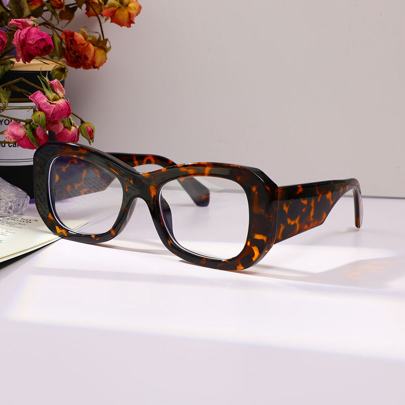 Elizabet Cat Eye Tortoise Glasses