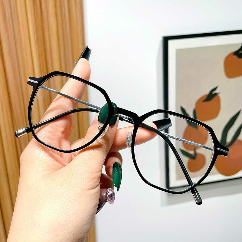 Curme Geometric Black Glasses
