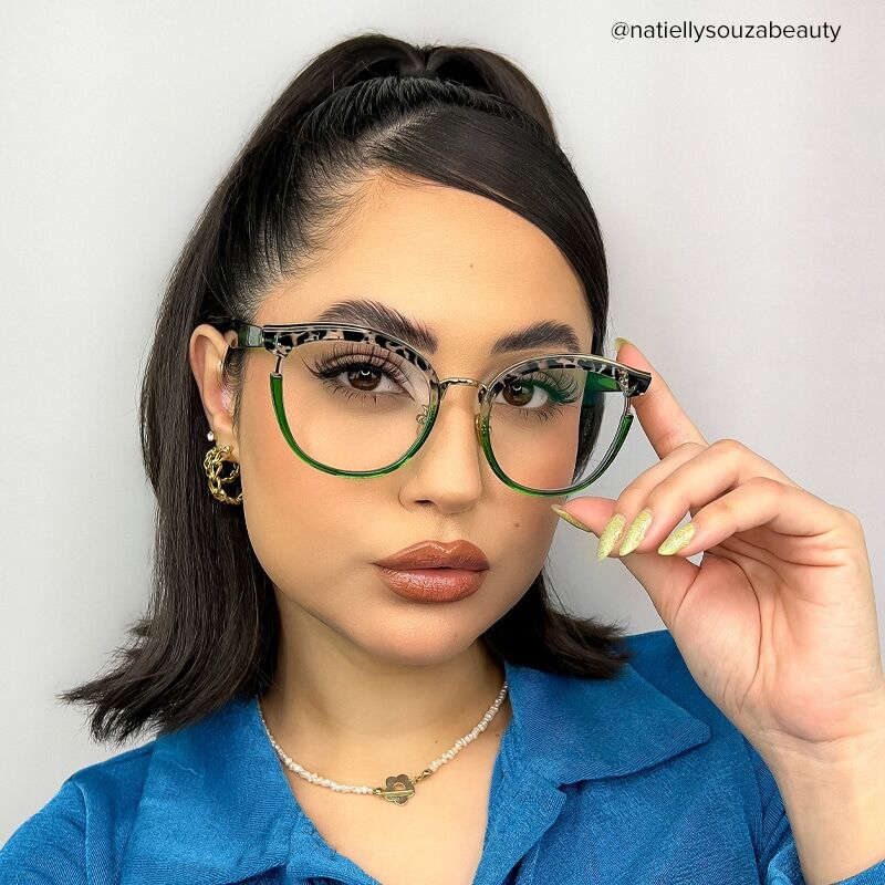 Harte Cat Eye Green Glasses