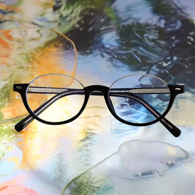 Wordsworth Oval Black Glasses