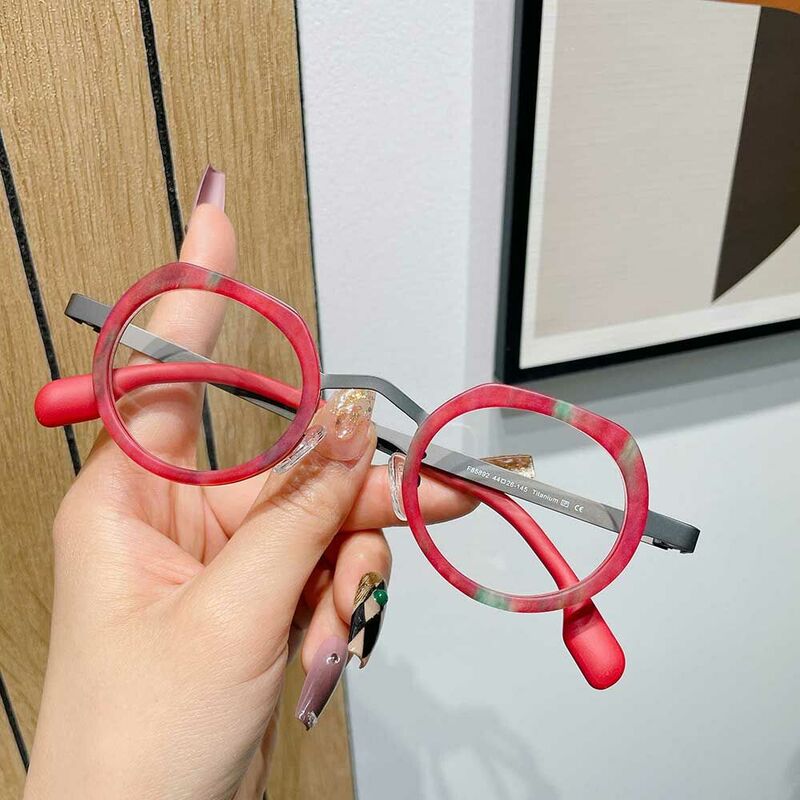 Congreve Round Red Glasses