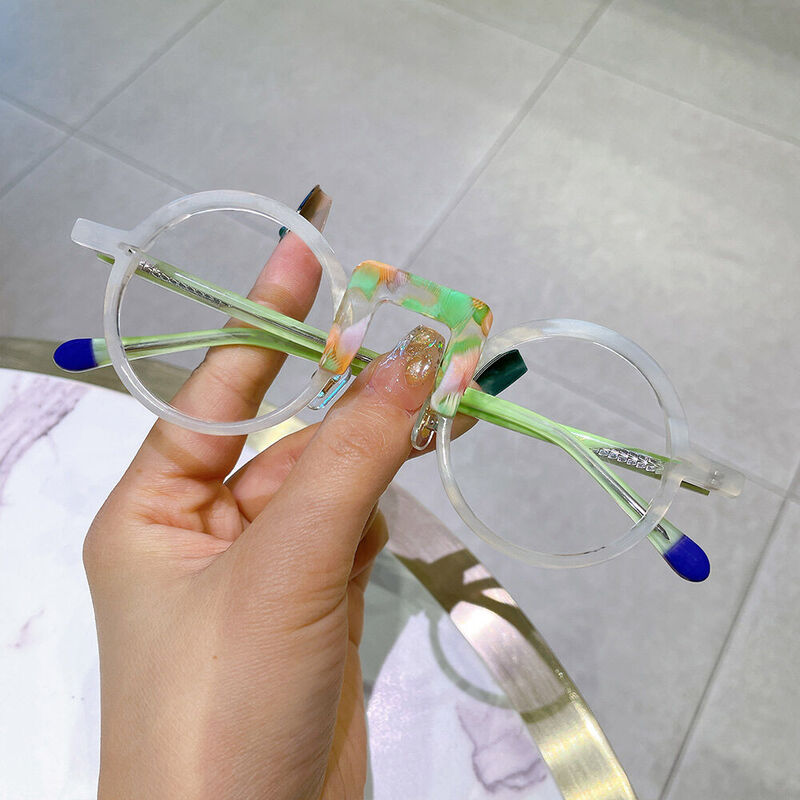Childe Round White Glasses