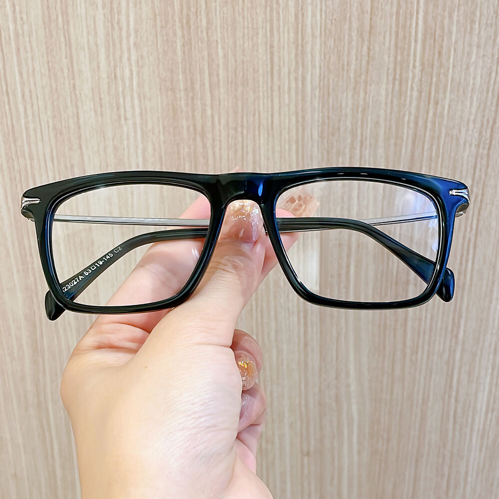 Huntingte Square Black Glasses