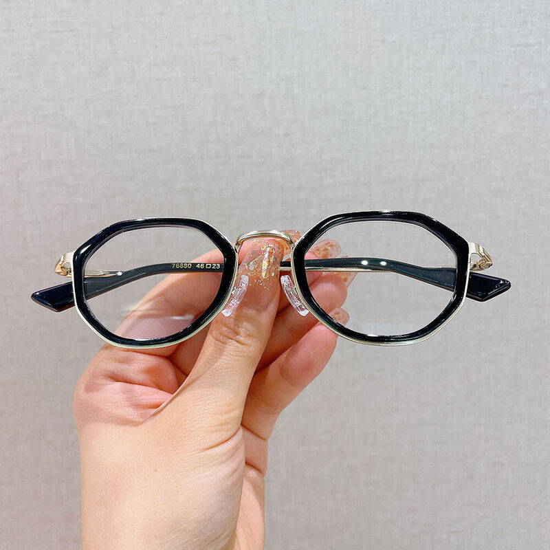 Mouai Geometric Black Glasses