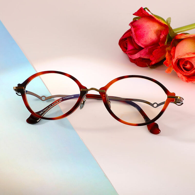 Corneliu Ovale Schildkröte Brille
