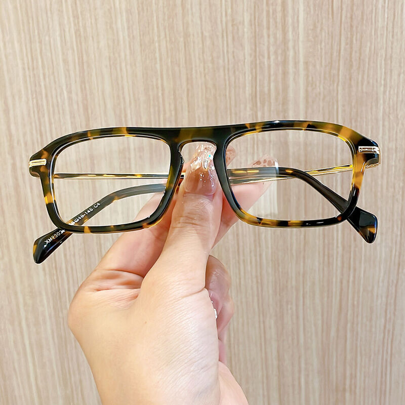 Wagne Square Tortoise Glasses