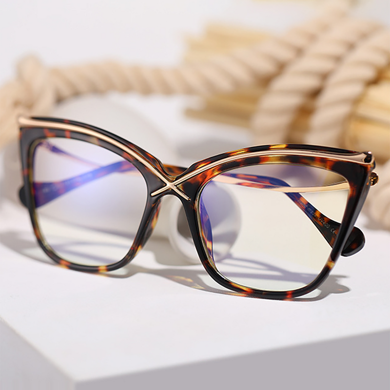 Lauretta Cat Eye Tortoise Glasses - Aoolia.com