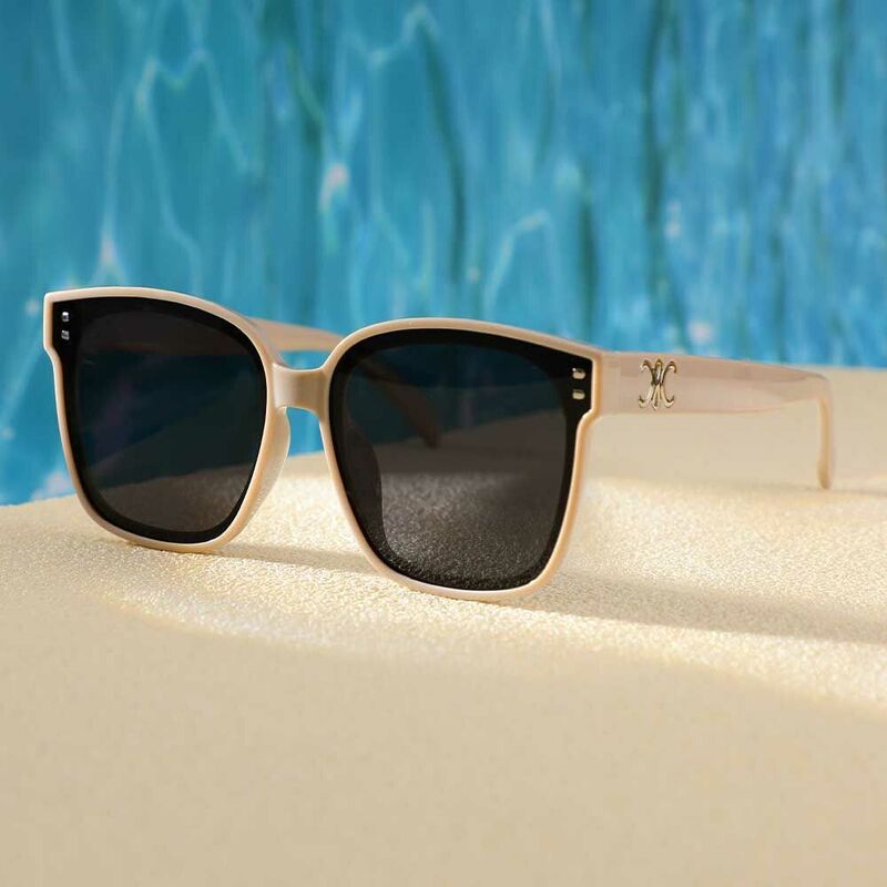 Eudora Square Grey Sunglasses