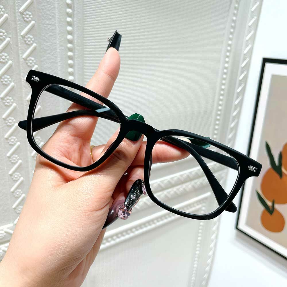 Dunbar Round Black Glasses