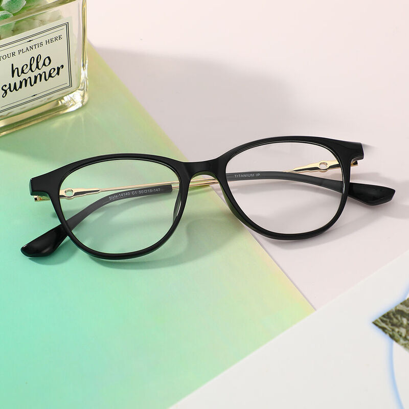 Chaucer Oval Black Glasses