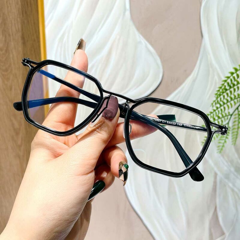 Elizabet Geometric Black Glasses