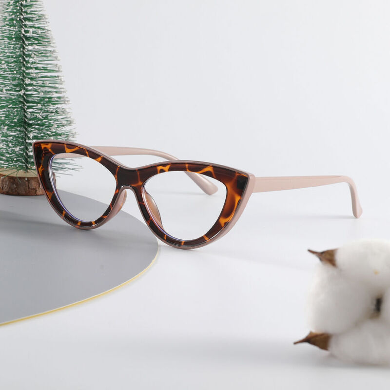 Trista Cat Eye Tortoise Glasses