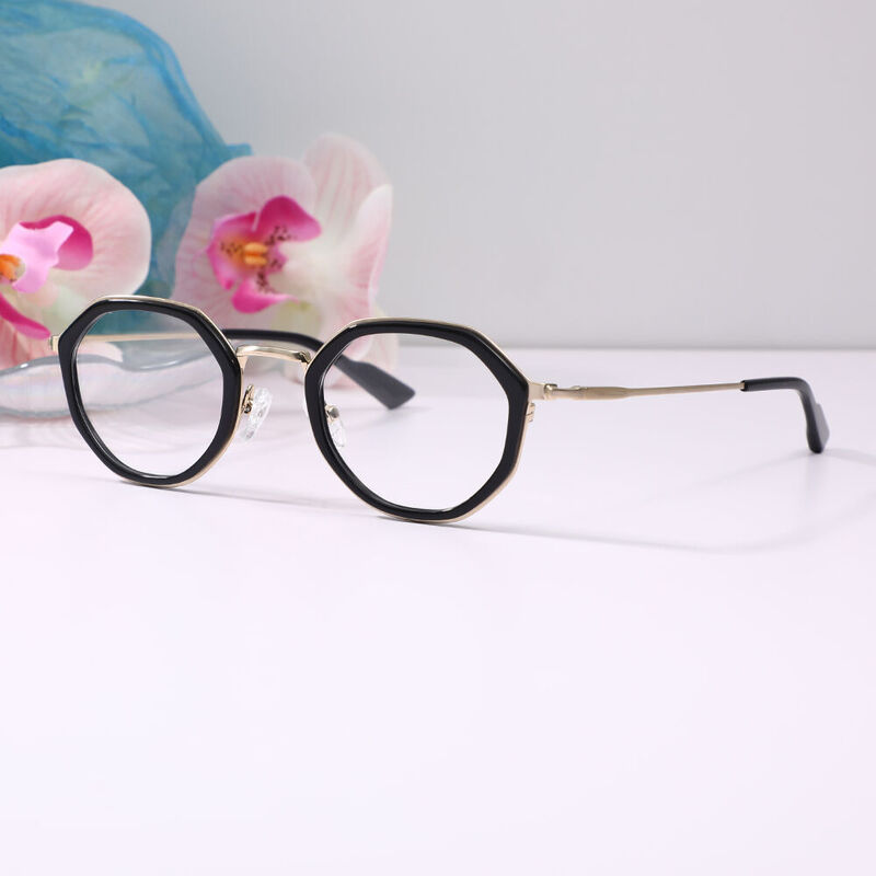 Mouai Geometric Black Glasses