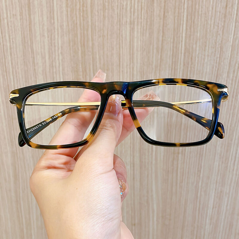 Huntingte Square Tortoise Glasses