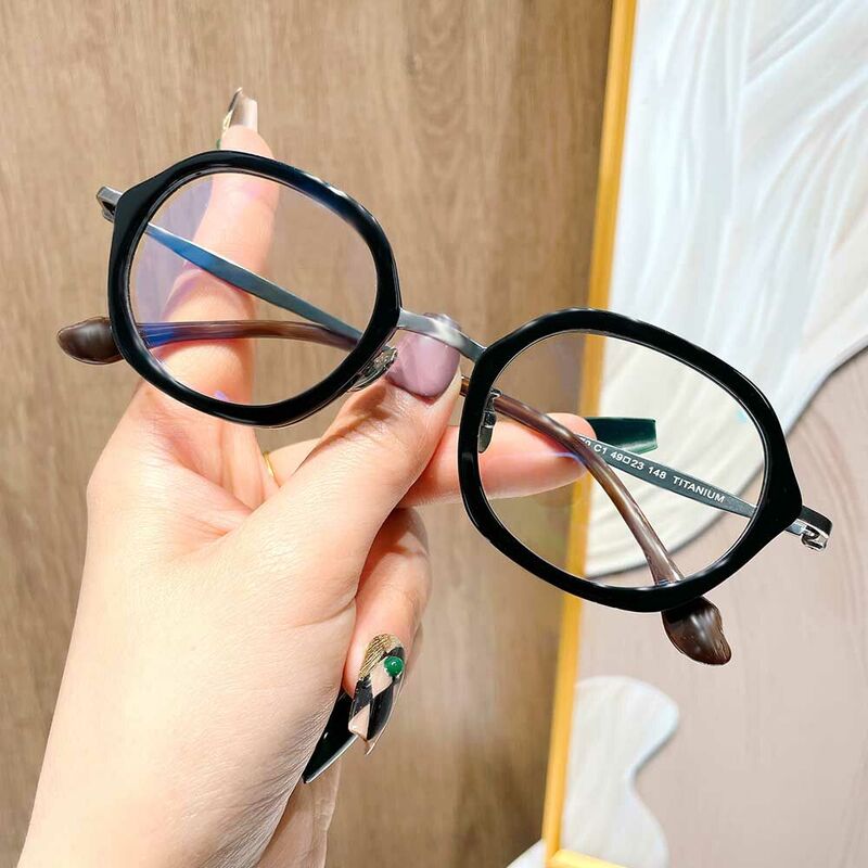 Melissa Geometric Black Glasses