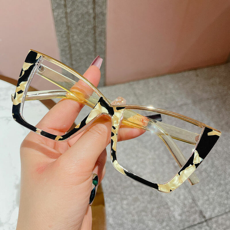 Oswald Cat Eye Black Glasses