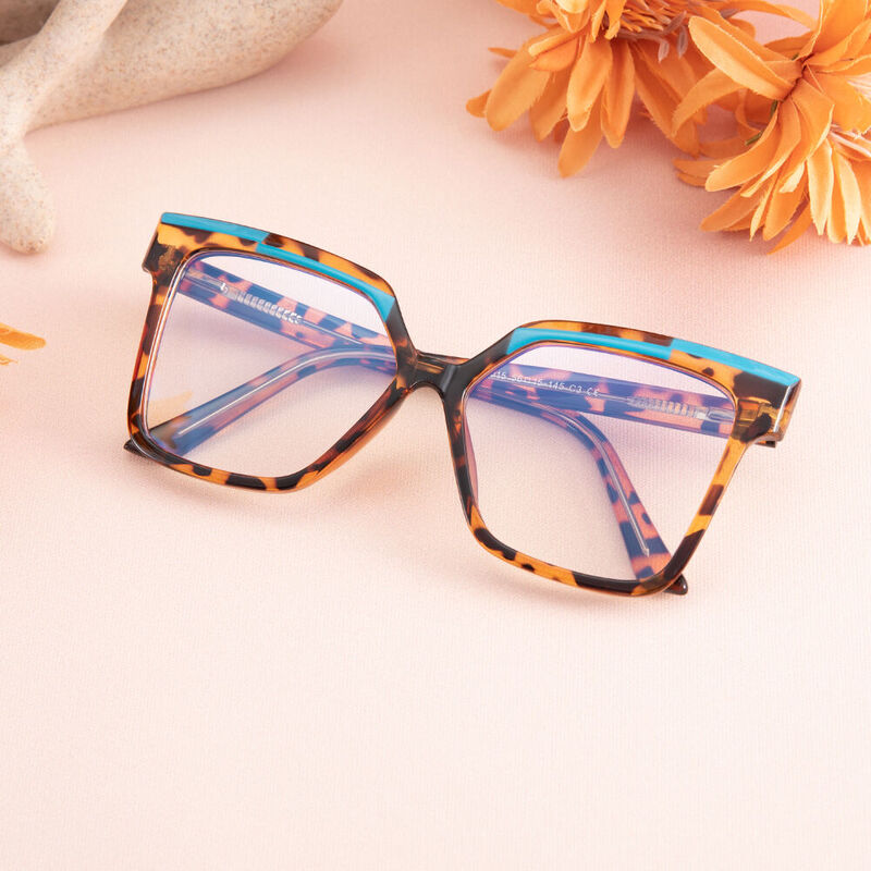 Gloria Cat Eye Tortoise Glasses