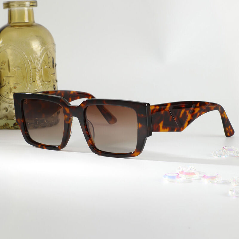 Hulda Square Tortoise Sunglasses