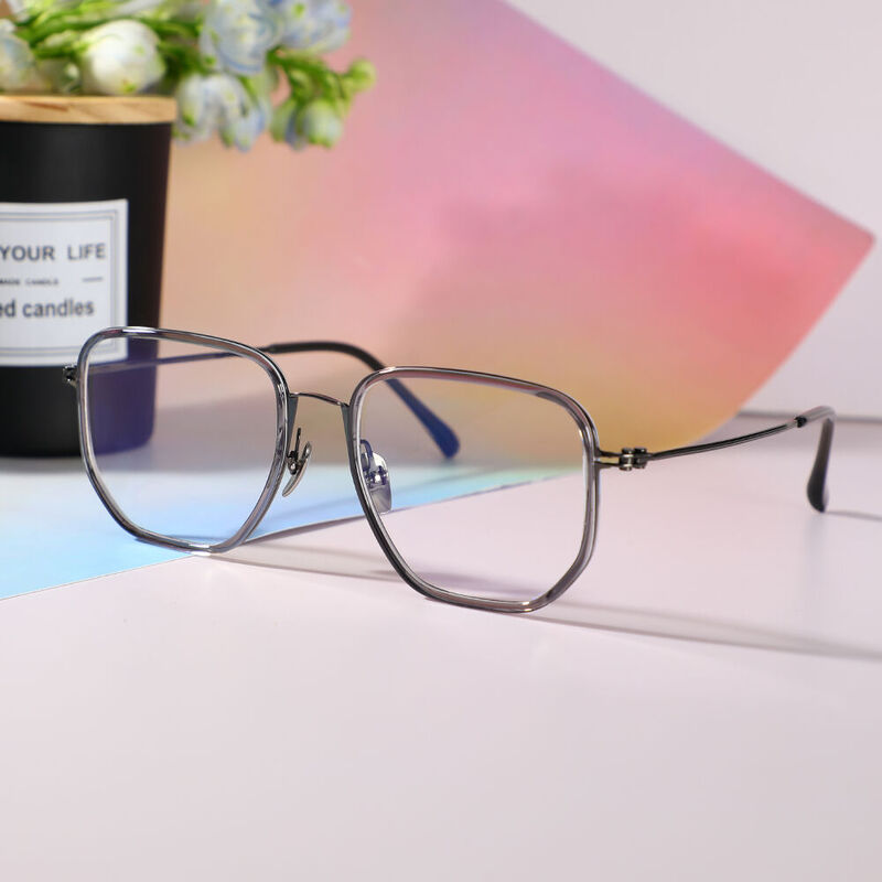 Miranda Square Gray Glasses