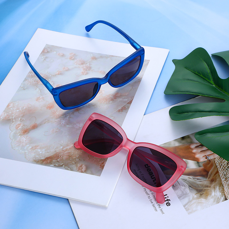 Space Race Rectangle Pink/Grey Sunglasses