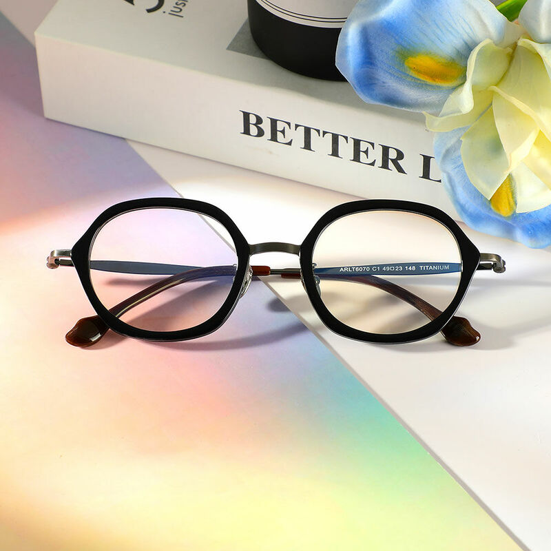 Melissa Geometric Black Glasses