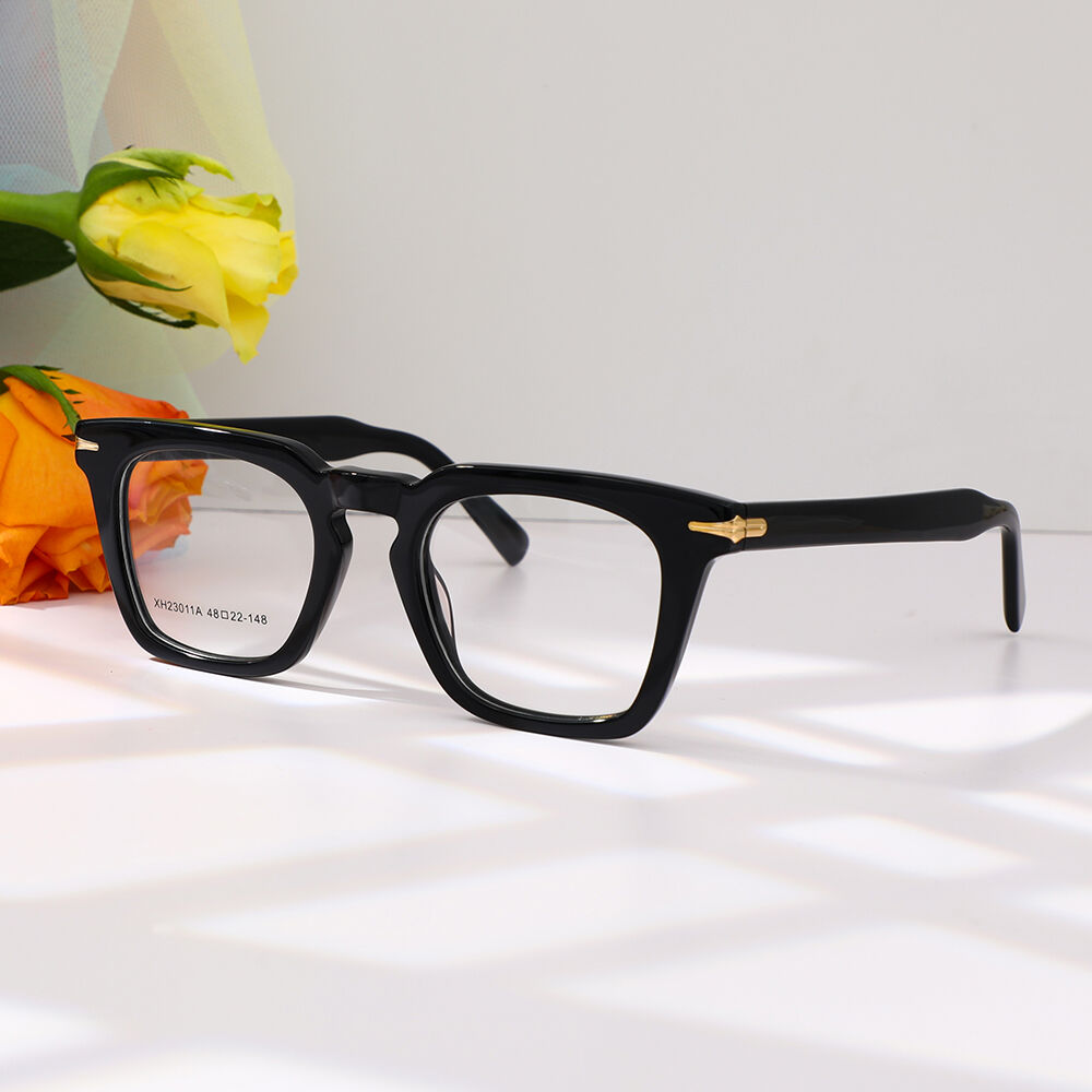 Zecharia Square Black Glasses