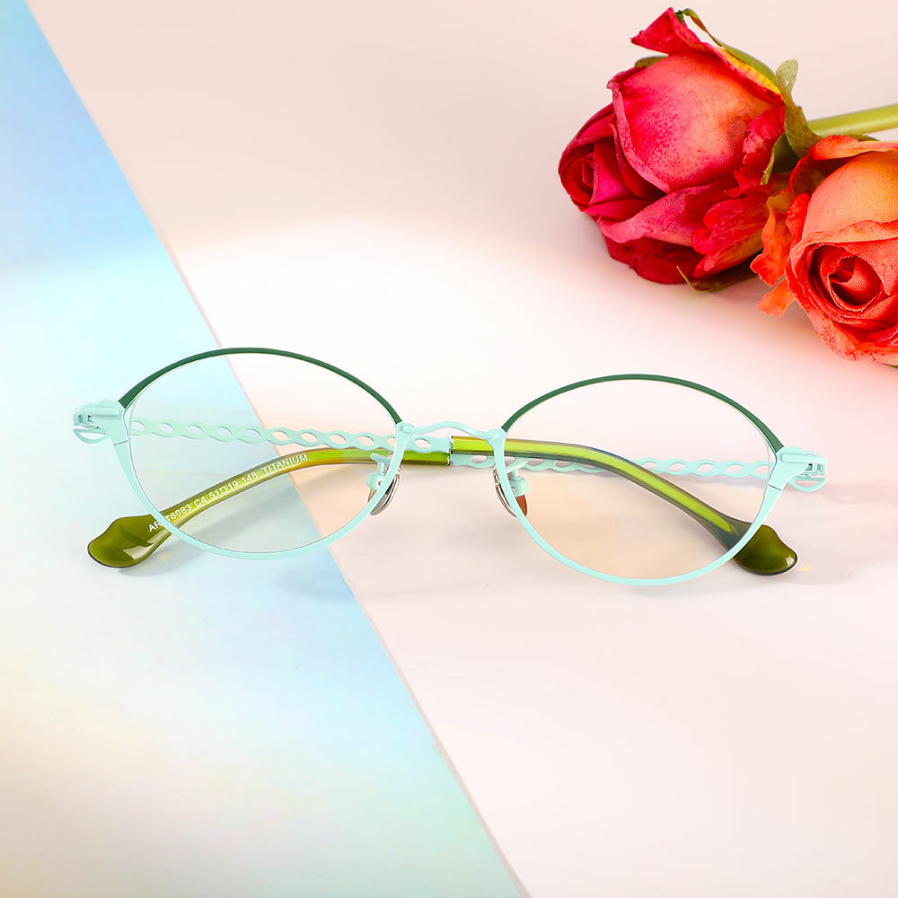 Les Oval Blue Glasses