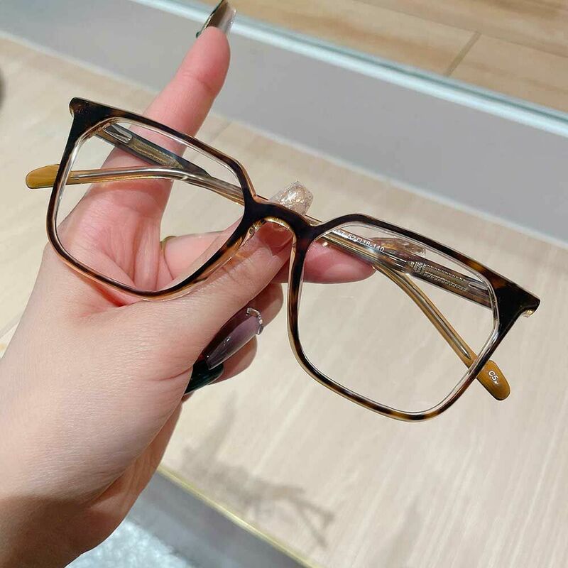 Evan Square Tortoise Glasses