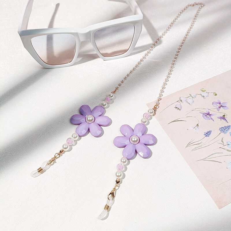 Nita Glamorous and Playful Purple Glasses Chain