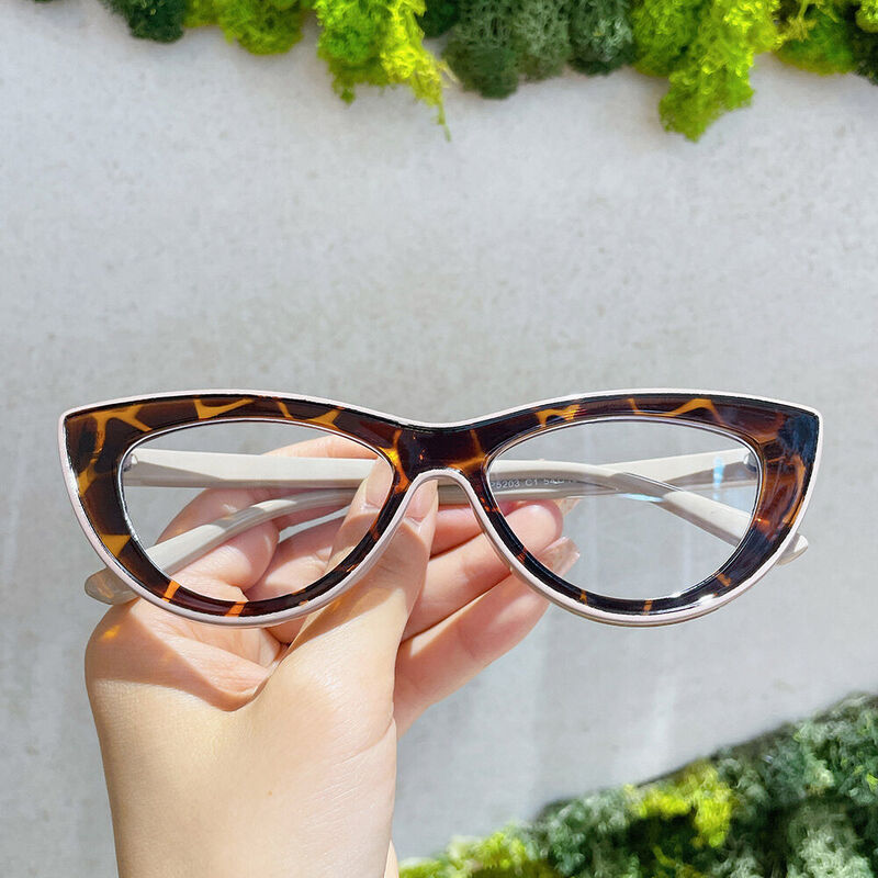 Trista Cat Eye Tortoise Glasses