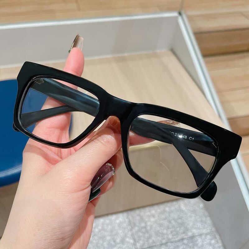 Olga Square Black Glasses