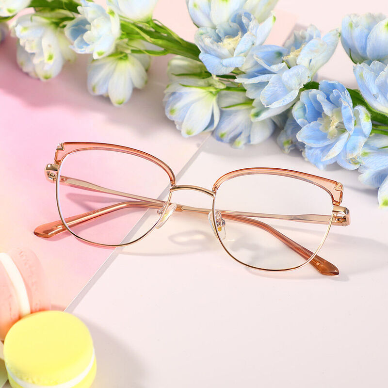 Patiencie Cat Eye Champagne Glasses