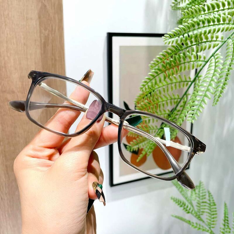 Emma Rectangle Brown Glasses