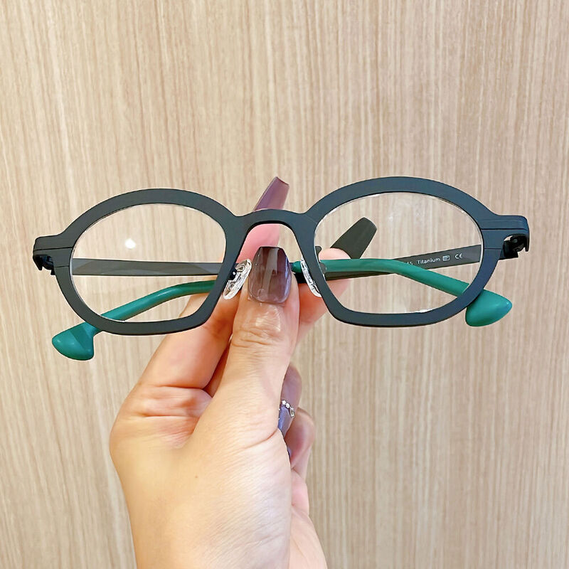 Bartholom Oval Black Glasses