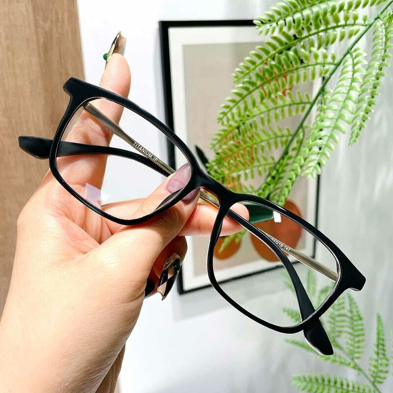 Emma Rectangle Black Glasses