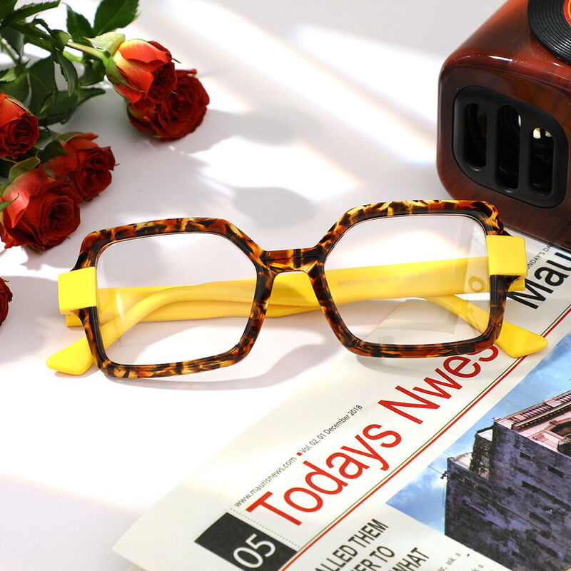 Washing Geometric Orange Tortoise Glasses